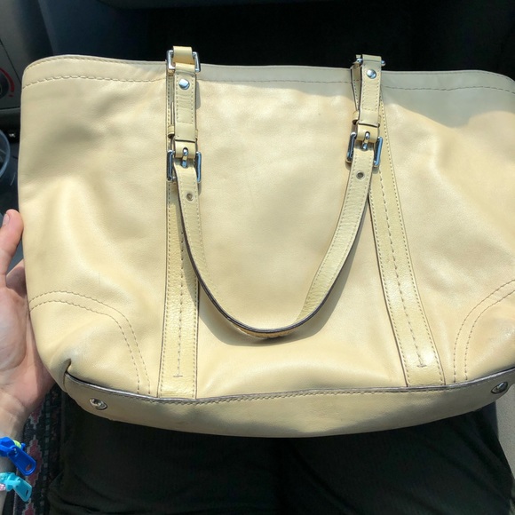 COACH purse in cream - Picture 2 of 6